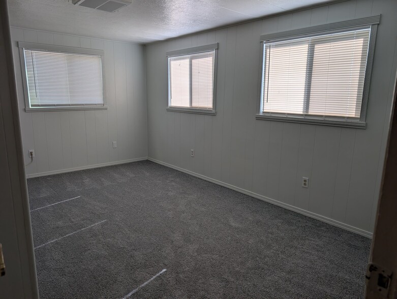 Building Photo - 1620 Landmark Ave