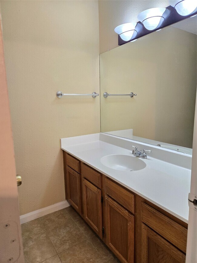 Building Photo - 3106 Timber View Ct