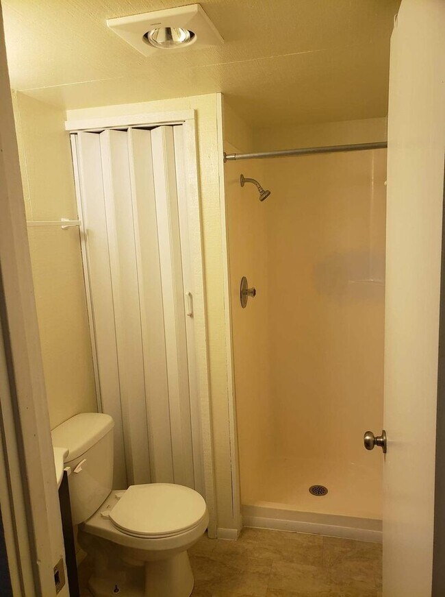 Building Photo - Cozy Cabin-Style Living in Clearwood – 1 Bed + Loft / 1 Bath in Yelm