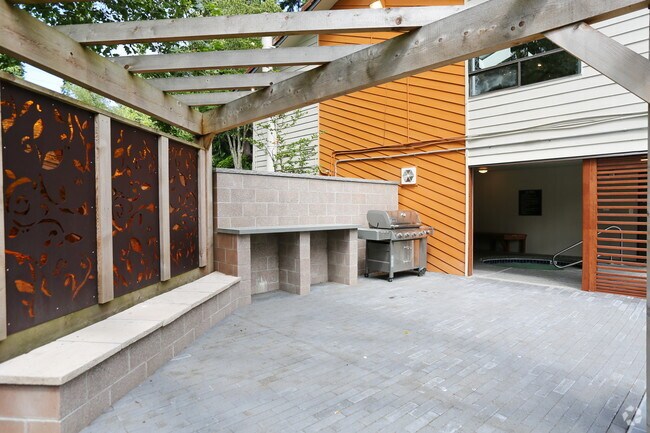 Primary Photo - Alderwood Park