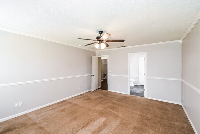 Building Photo - 2285 Brian Lakes Dr E