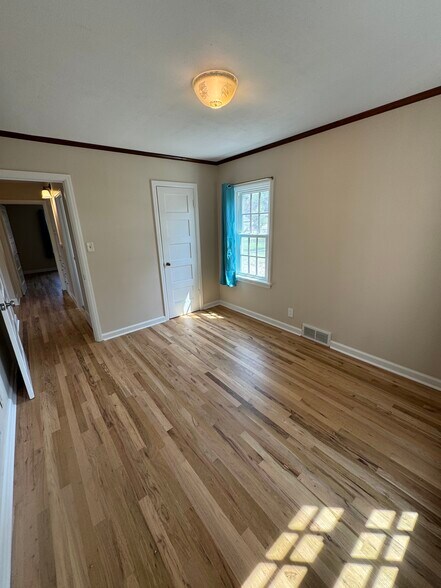 Main Floor Bedroom - 1838 S 2nd Ave
