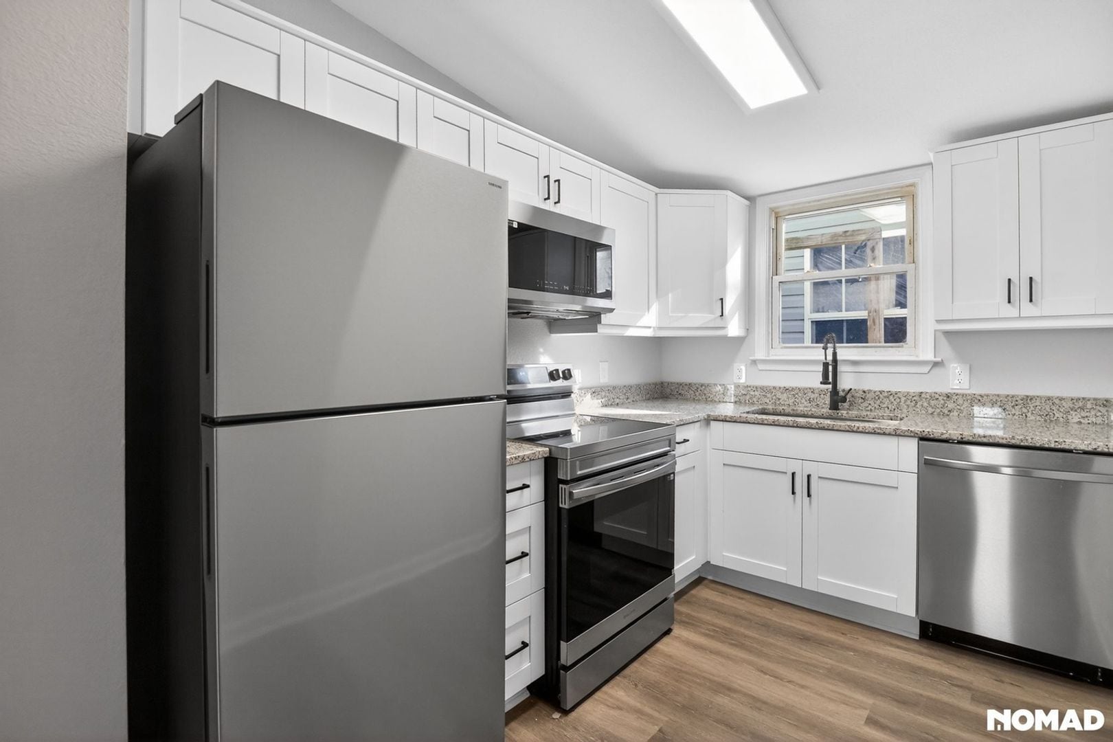 Building Photo - 249 Lee St