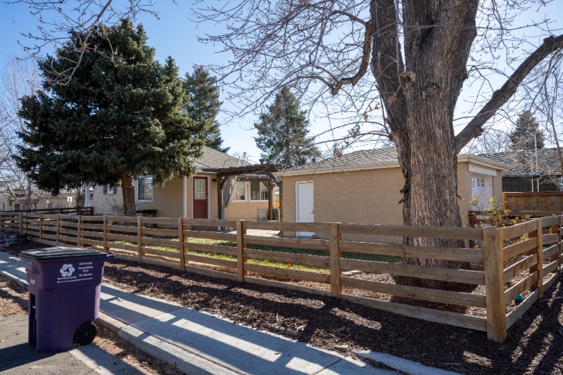 Building Photo - 2655 Utica St