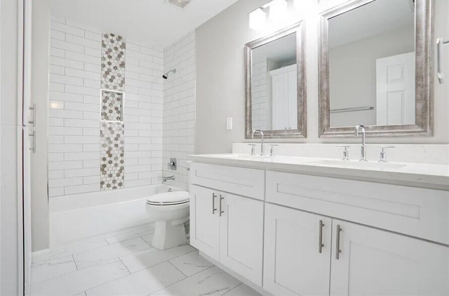 Building Photo - 4087 Kingsley Park Ct