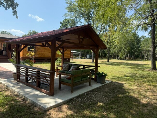 Building Photo - 24600 Oak Hollow Blvd