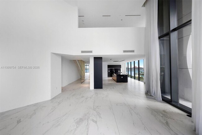 Building Photo - 1000 Biscayne Blvd