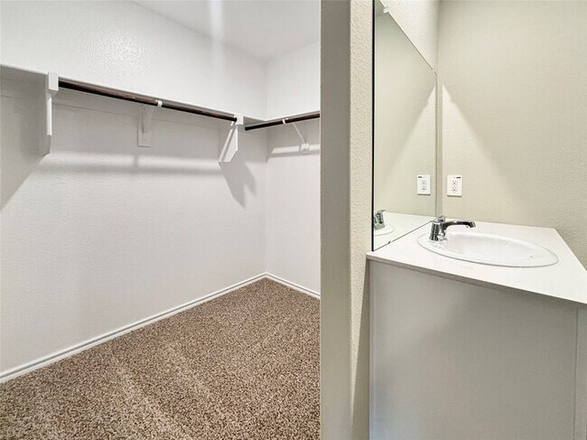 Building Photo - 5544 Flannel Ln