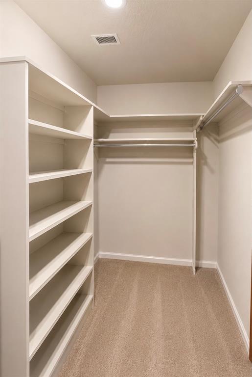 Building Photo - 9217 Forest Cove Cir