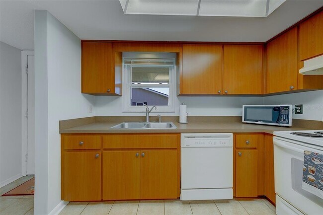 Building Photo - 9881 113th St N