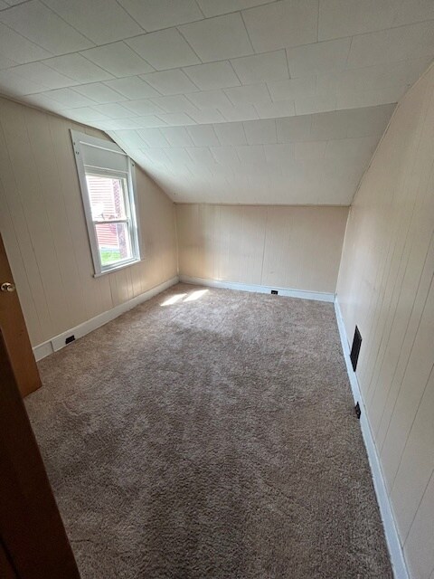 Building Photo - 77 Aurora St