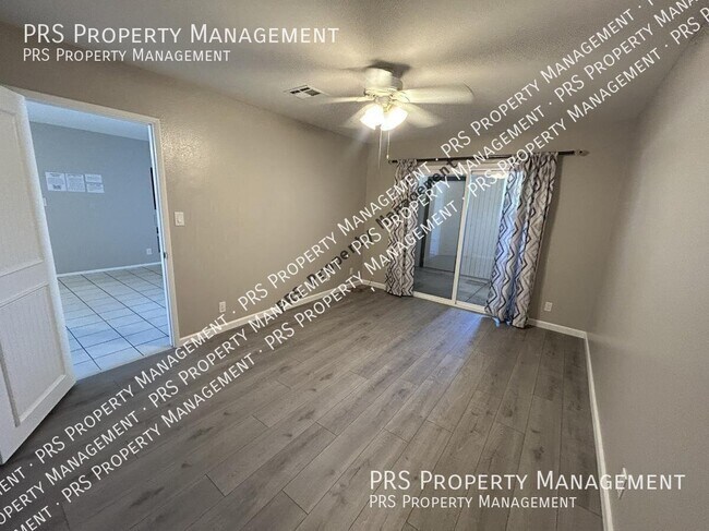 Building Photo - 195 N Cottonwood St