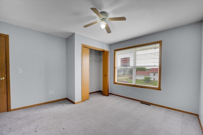 Building Photo - 6621 Samantha Ln