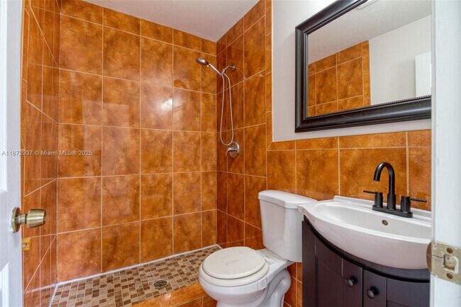 Building Photo - 8130 SW 7th Ct
