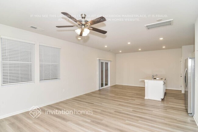 Building Photo - 5088 Mifford Dr