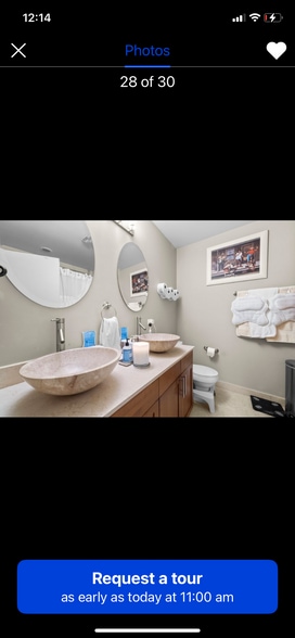 Primary bathroom with double bowl vanity - 2545 S Dearborn St