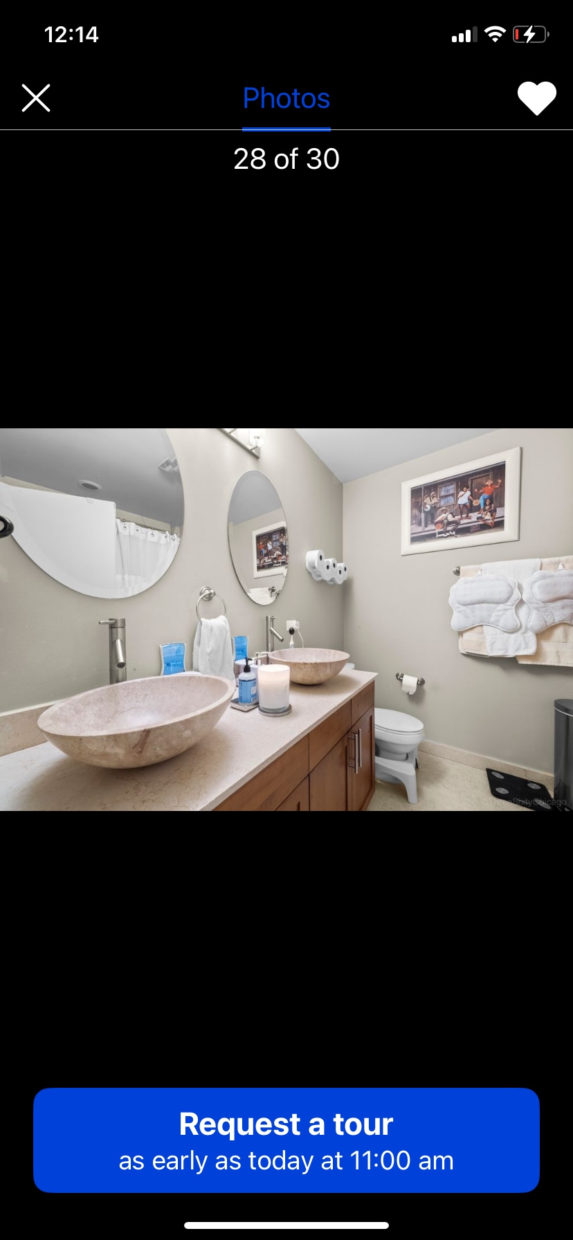 Primary bathroom with double bowl vanity - 2545 S Dearborn St