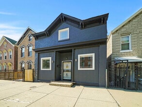 Building Photo - 1621 W 19th St