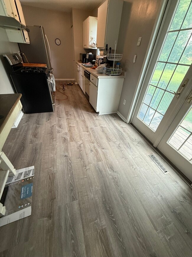 Building Photo - 386 1st Ave SE