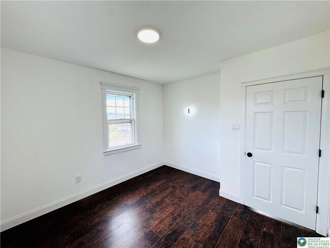 Building Photo - 2619 Broad St