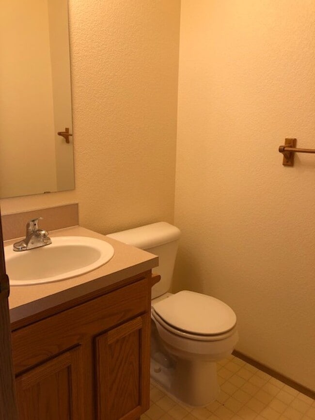 Building Photo - 15308-15310 Berry Valley Rd SE