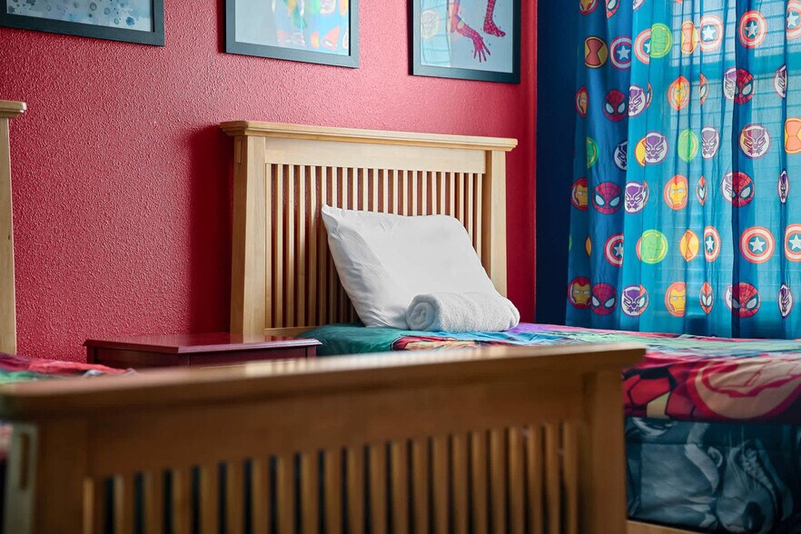 Building Photo - 1520 Moon Valley Dr