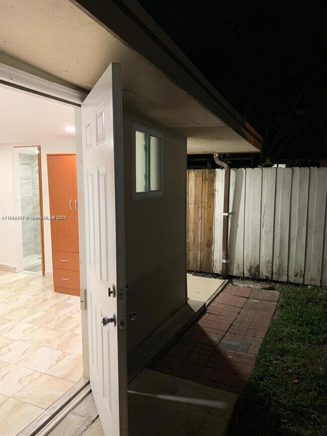Building Photo - 20811 NW Miami Pl