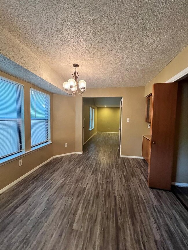 Building Photo - 1006 Milford Way