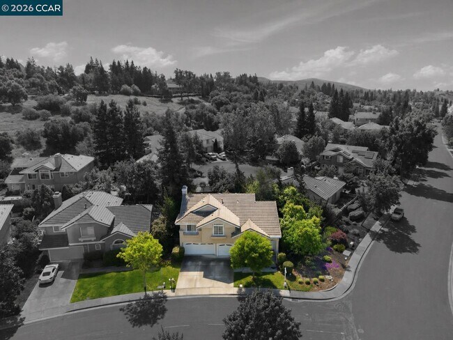 Building Photo - 601 Ambience Way