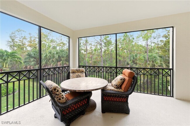 Building Photo - 2843 Tiburon Blvd E