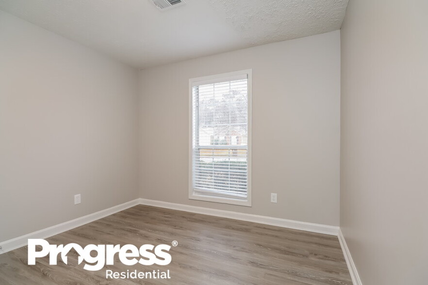 Building Photo - 1116 Whisper Wind Dr