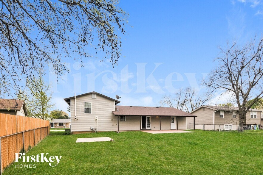Building Photo - 94 Spanish Trail