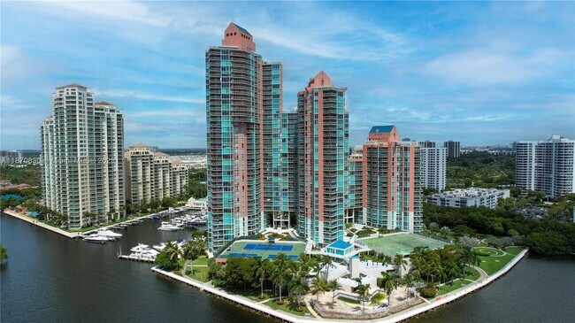 Building Photo - 3370 Hidden Bay Dr