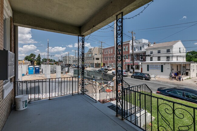 Building Photo - 6602 Ridge Ave