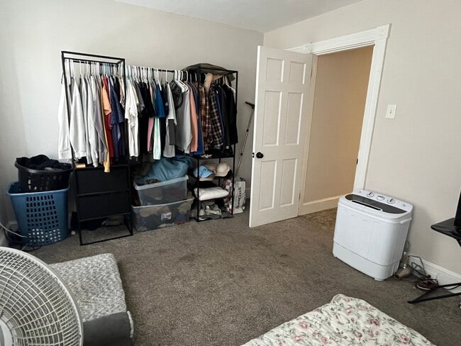 Building Photo - Updated 3-Bedroom, 1-Bathroom Home in Lanc...