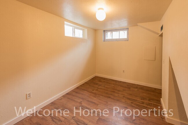 Building Photo - Comfortable Home in Residential Walla Walla