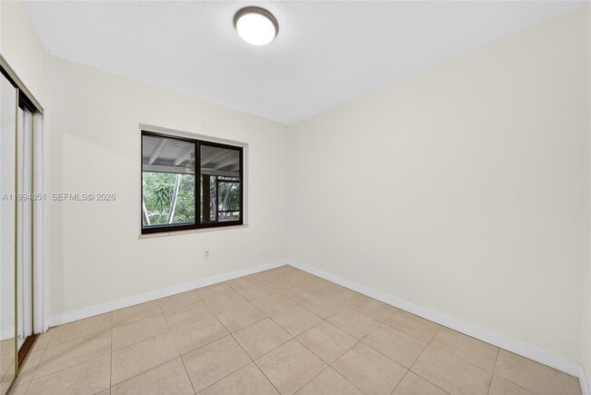 Building Photo - 3255 SW 60th Ave