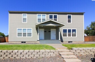 Building Photo - 3 Bed/2 Bath Duplex in Central Richland