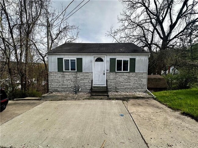 Primary Photo - 34 Fulton St