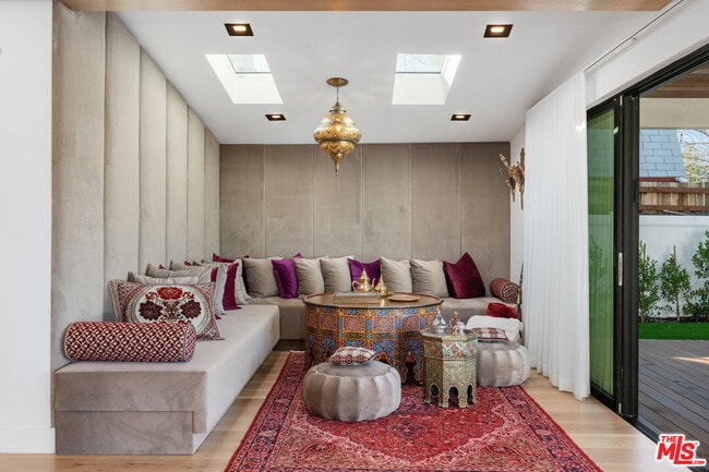 Building Photo - 23283 Erwin St