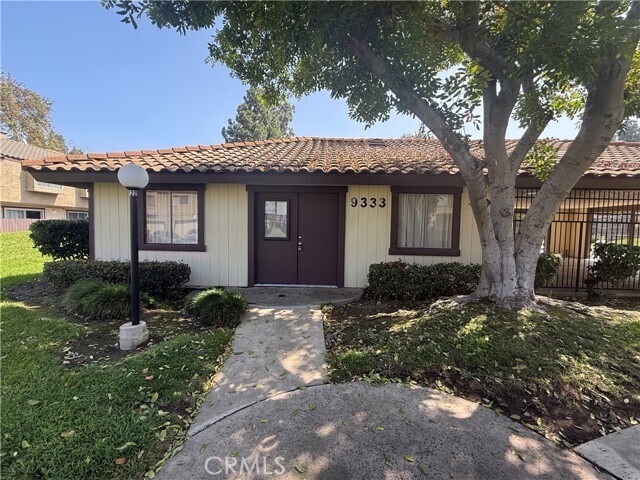 Building Photo - 9385 Mesa Verde Dr