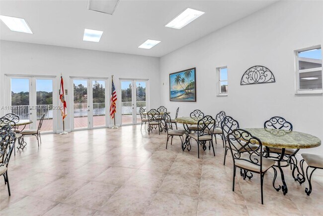 Building Photo - 4311 SW 160th Ave