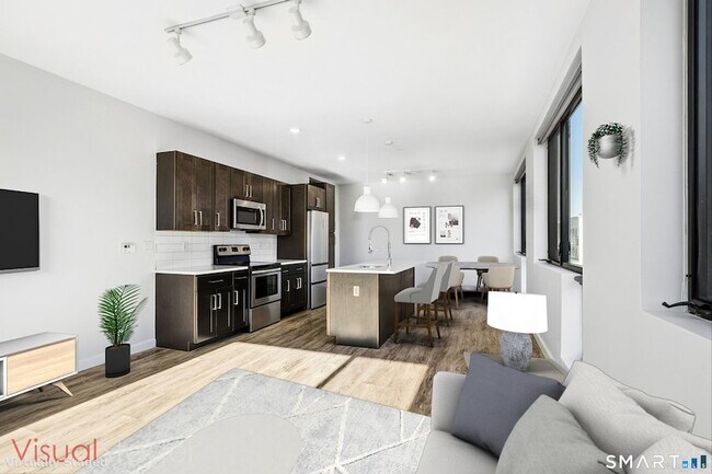 Building Photo - 19 Day St