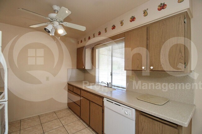Building Photo - 10733 W Loma Blanca Dr
