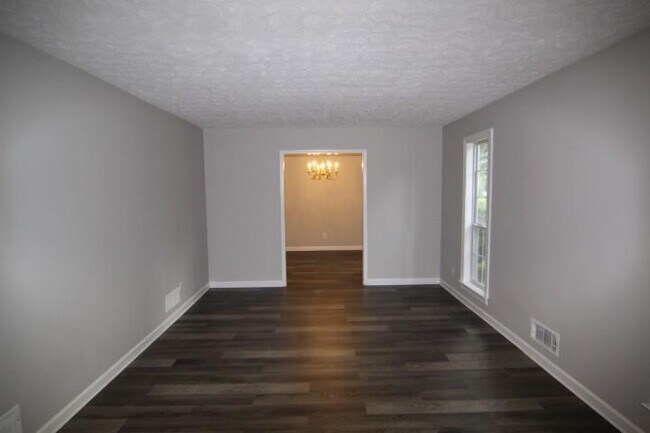 Building Photo - 3765 Manor House Dr
