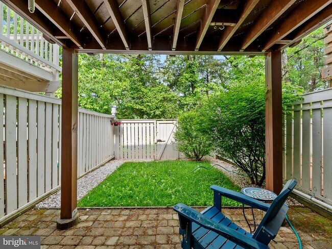 Building Photo - 1636 Fieldthorn Dr