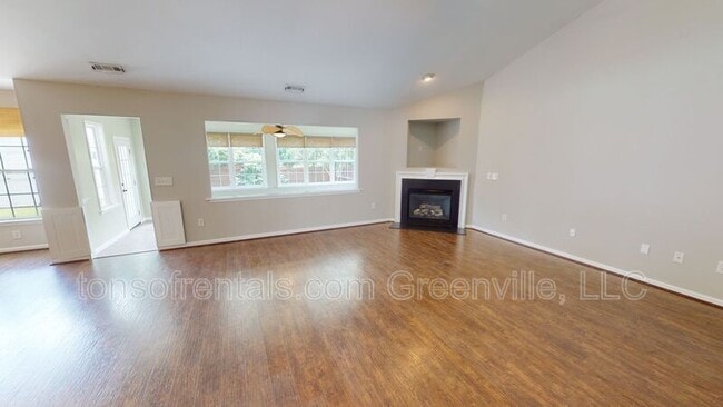 Building Photo - 210 Grimes Dr