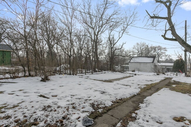 Building Photo - Now Available.  Vouchers accepted!