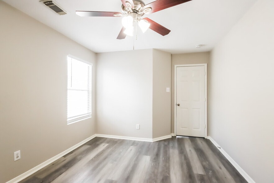 Building Photo - 20722 Fox Hound Ln