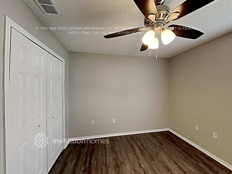 Building Photo - 5503 Starling Loop